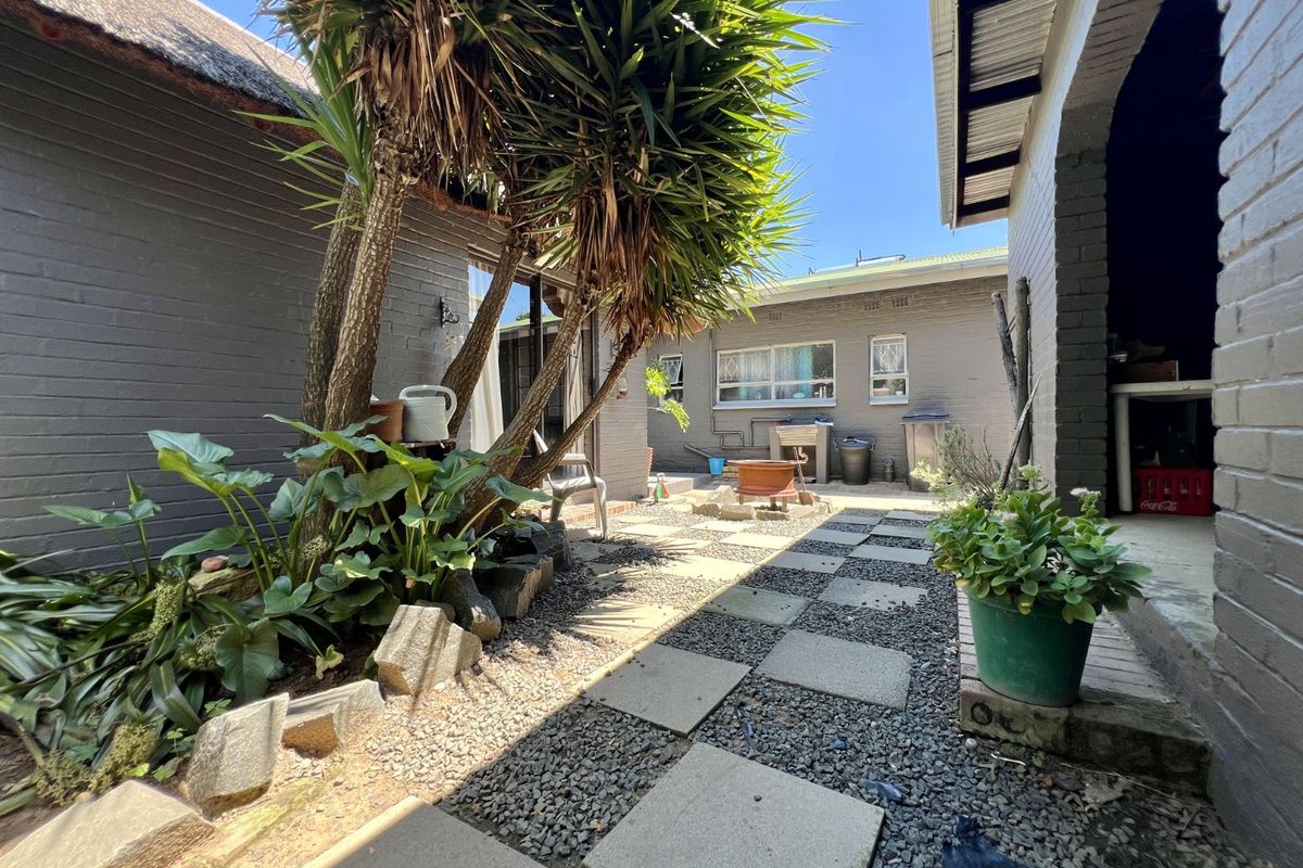 House For Sale in George Botha Park - Photo 4