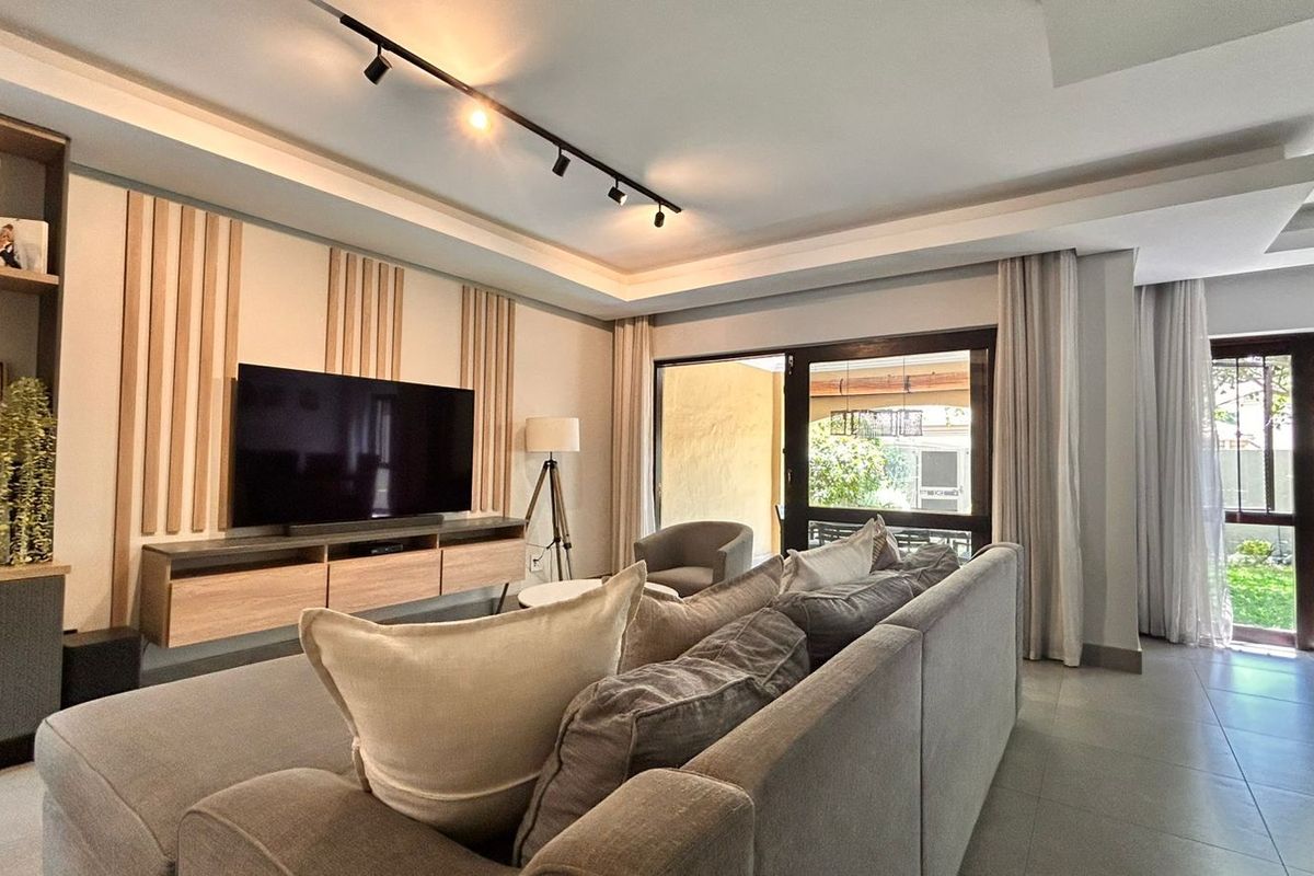 House For Sale in Lonehill - Photo 4