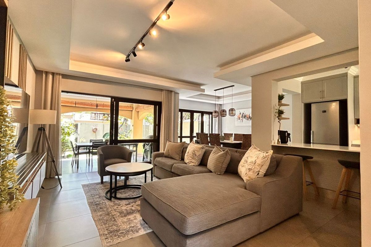 House For Sale in Lonehill - Photo 2