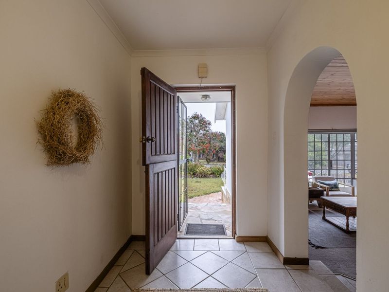 House For Sale in Broadwood - Photo 5