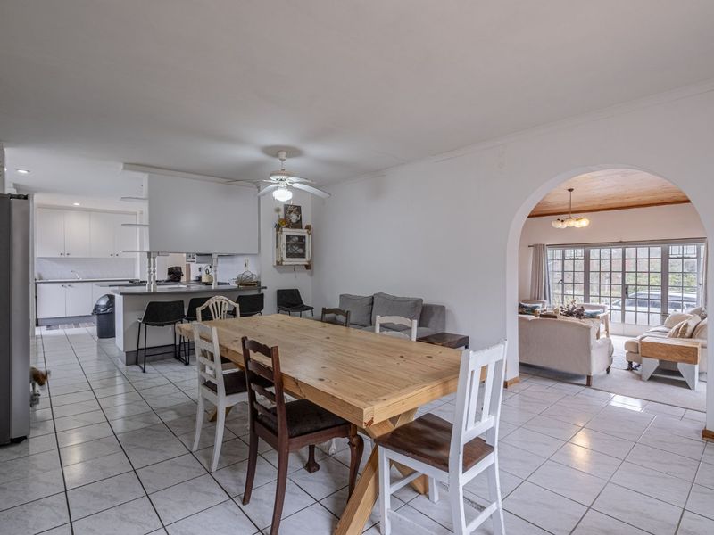 House For Sale in Broadwood - Photo 10