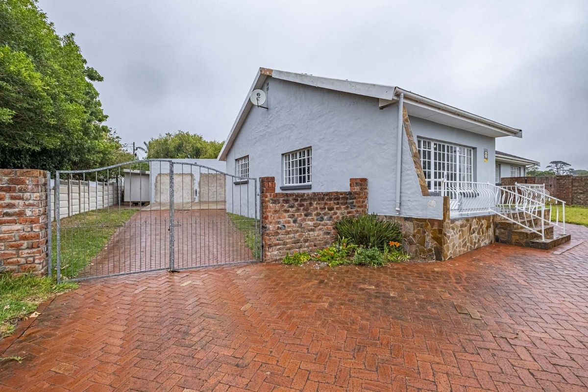 House For Sale in Broadwood - Photo 3