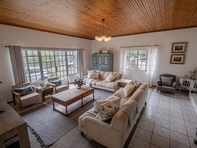 House For Sale in Broadwood - Photo 6