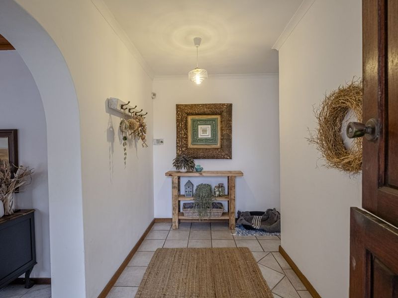 House For Sale in Broadwood - Photo 4