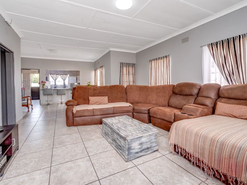 House For Sale in Krugersdorp North - Photo 3