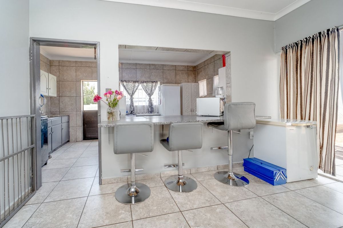 House For Sale in Krugersdorp North - Photo 5