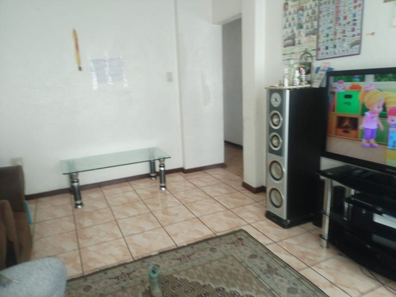 Apartment For Sale in Silverton - Photo 7