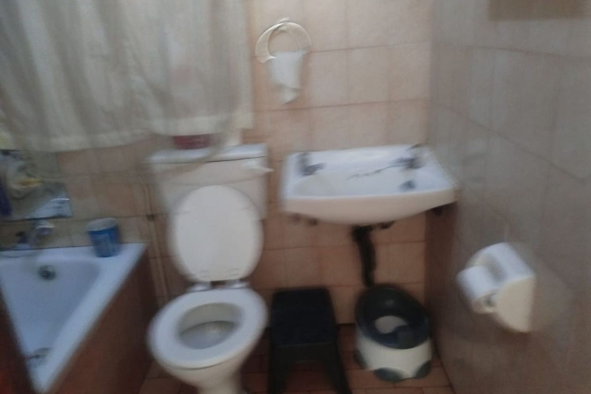 Apartment For Sale in Silverton - Photo 4
