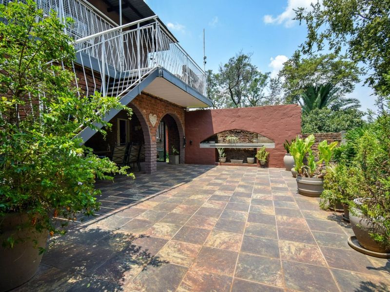 House For Sale in Kameeldrift East - Photo 4