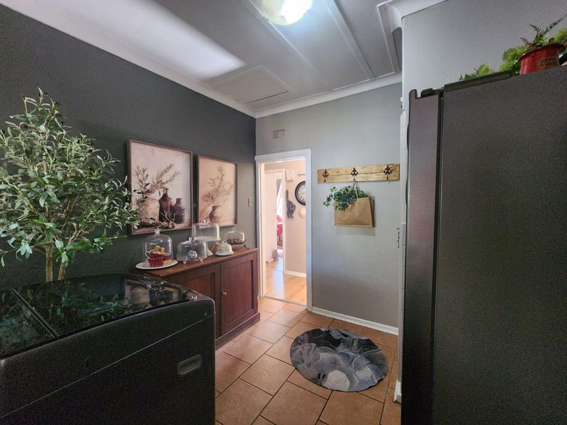 House For Sale in Beaconsfield - Photo 8