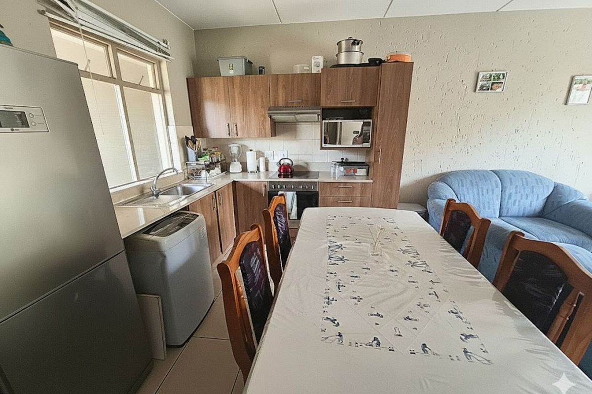 Apartment For Sale in Lonehill - Photo 3