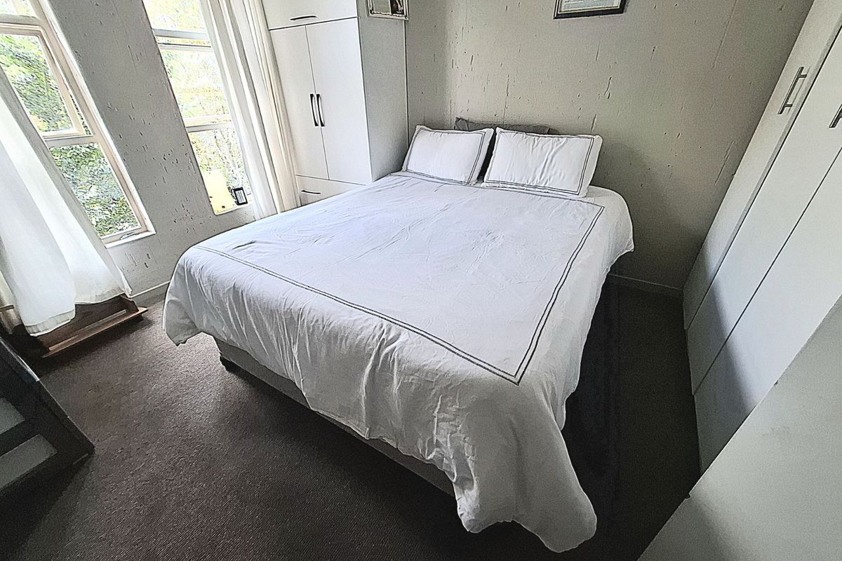 Apartment For Sale in Lonehill - Photo 5