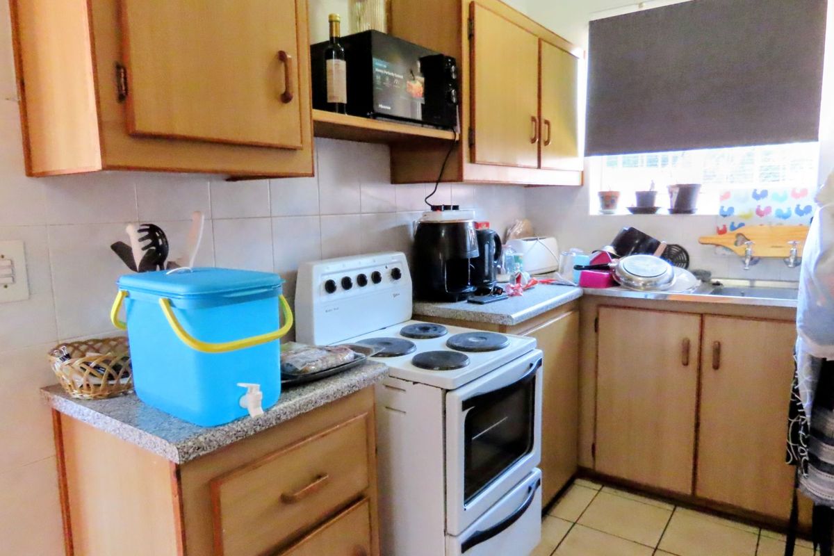 Apartment For Sale in Die Bult - Photo 2