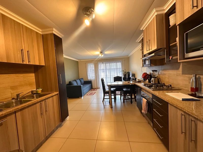 Apartment For Sale in Pretoria North - Photo 6