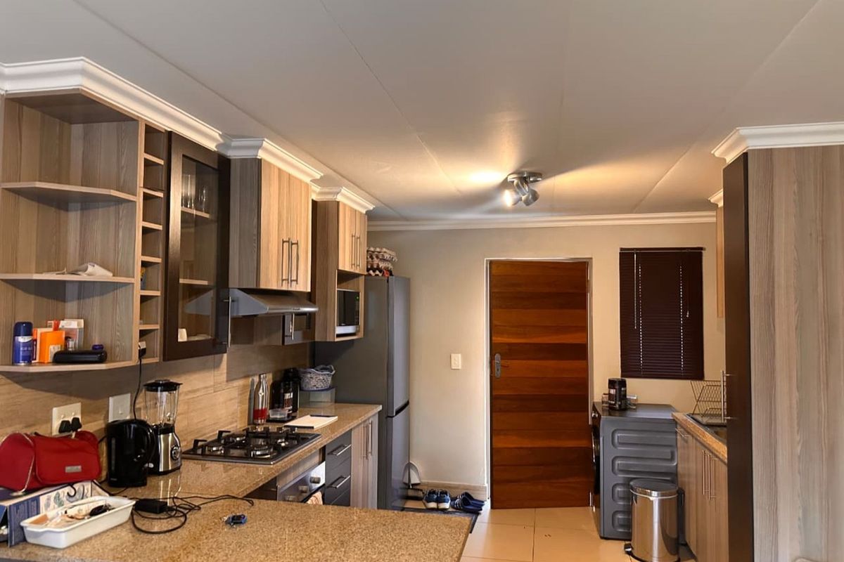 Apartment For Sale in Pretoria North - Photo 3