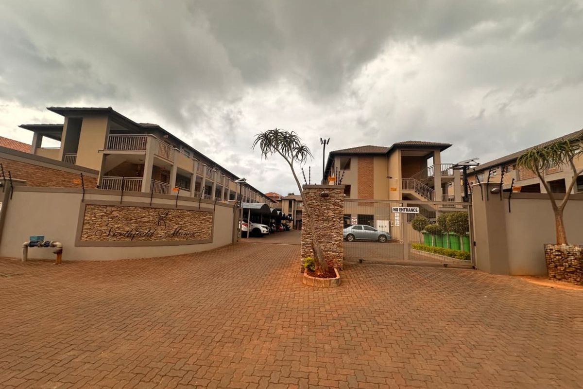 Apartment For Sale in Pretoria North - Photo 2