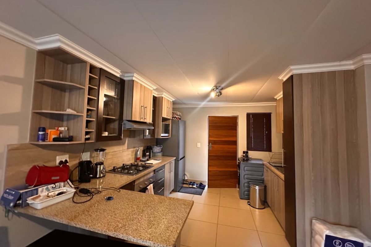 Apartment For Sale in Pretoria North - Photo 4