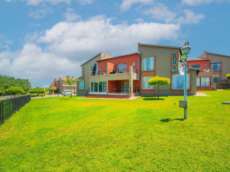 Apartment For Sale in Honeydew - Photo 2