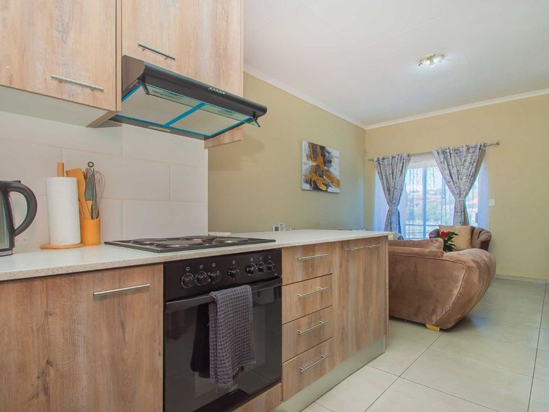 Apartment For Sale in Honeydew - Photo 7