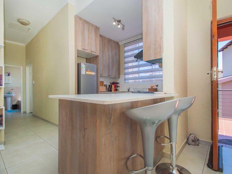 Apartment For Sale in Honeydew - Photo 4