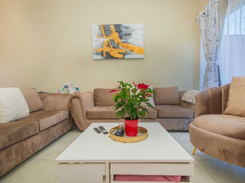 Apartment For Sale in Honeydew - Photo 6