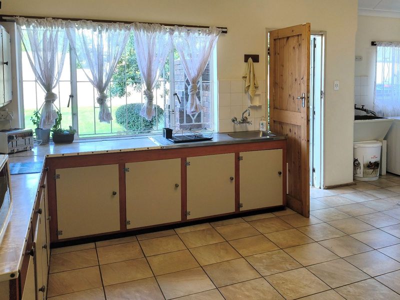 House For Sale in Monument - Photo 6