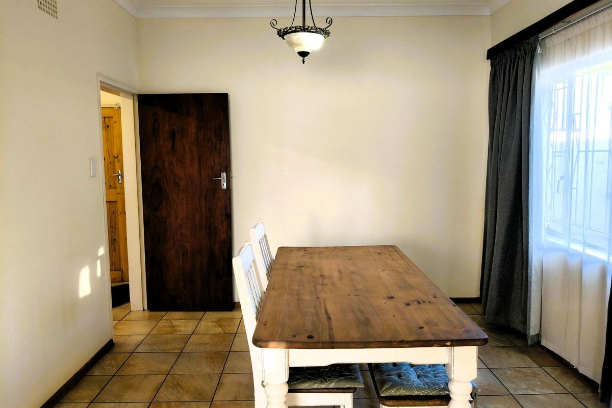 House For Sale in Monument - Photo 5