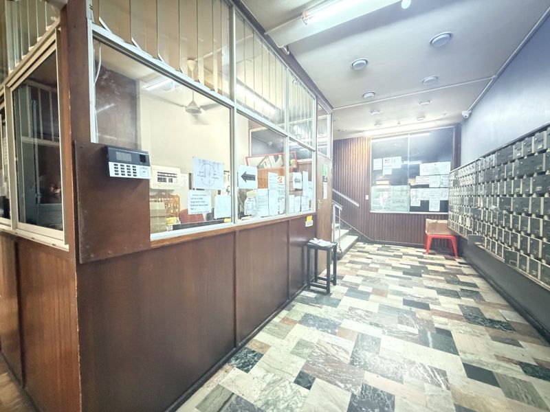 Apartment For Sale in North Beach - Photo 2