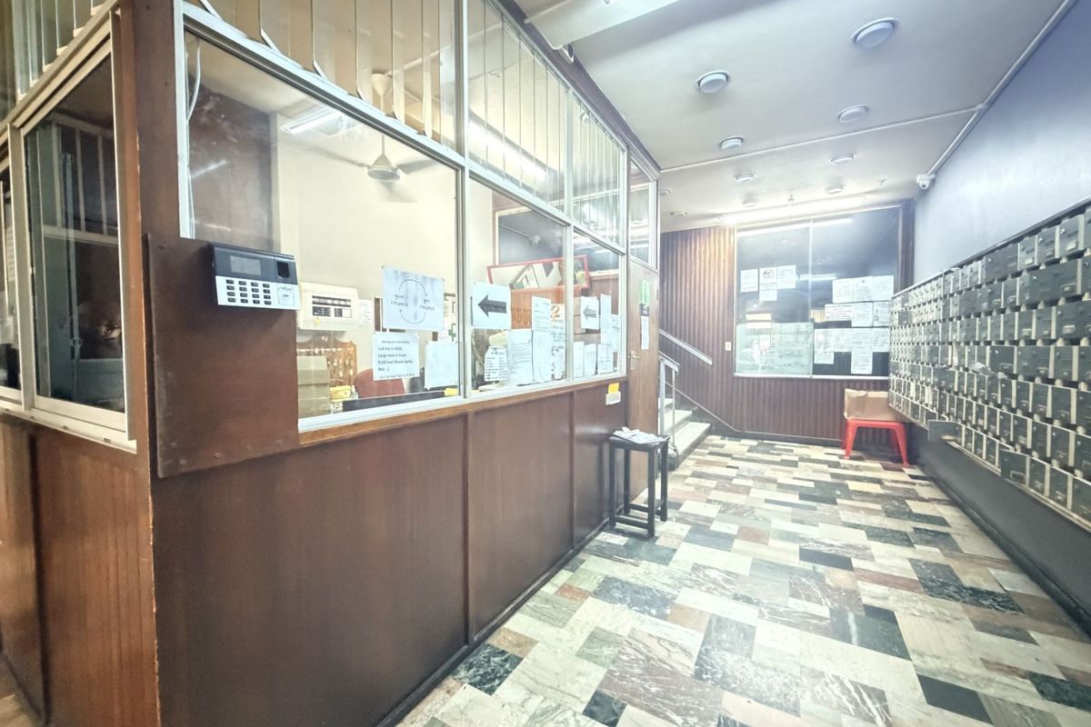 Apartment For Sale in North Beach - Photo 2