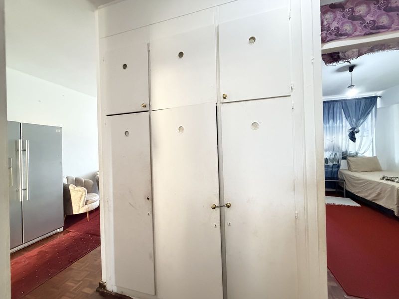 Apartment For Sale in North Beach - Photo 8