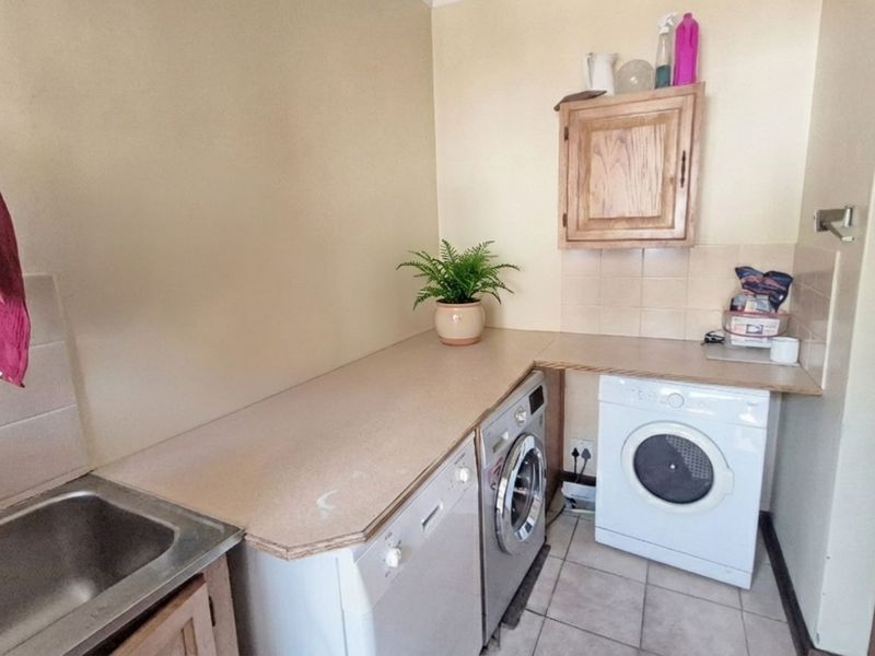 House For Sale in Brooklyn - Photo 10