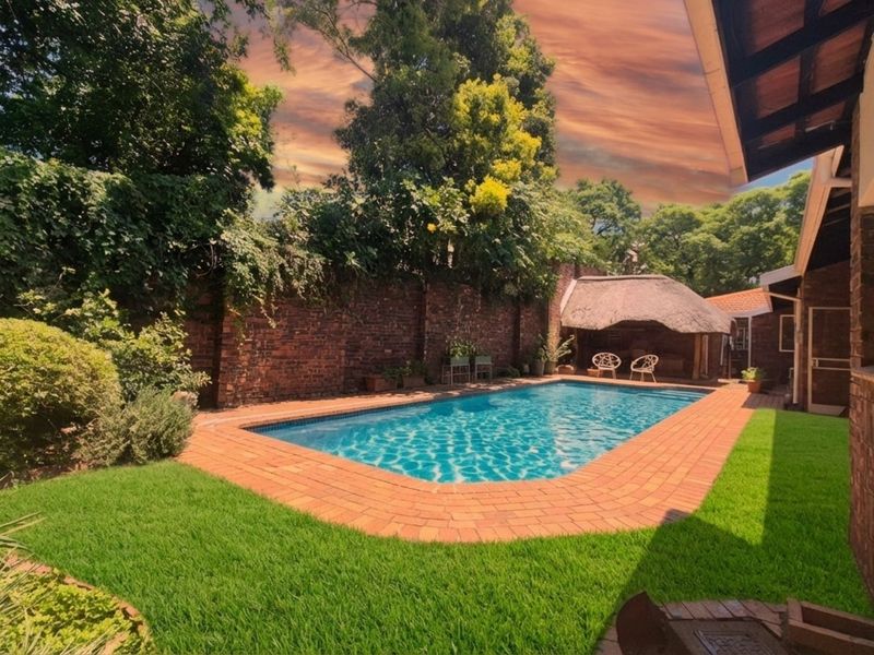 House For Sale in Brooklyn - Photo 4