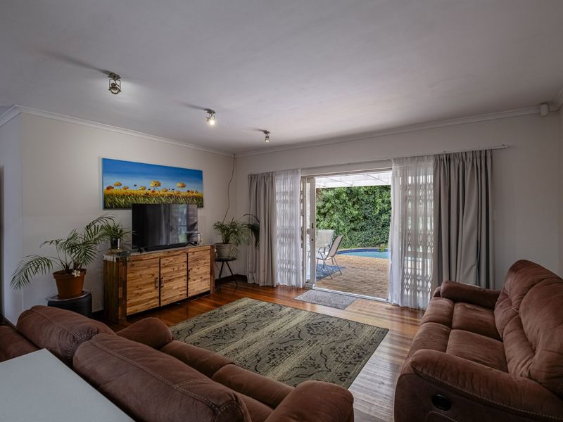 House For Sale in Miramar - Photo 6