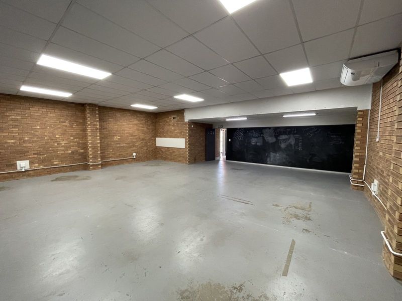 Industrial To Rent in Hennopspark Industrial - Photo 10