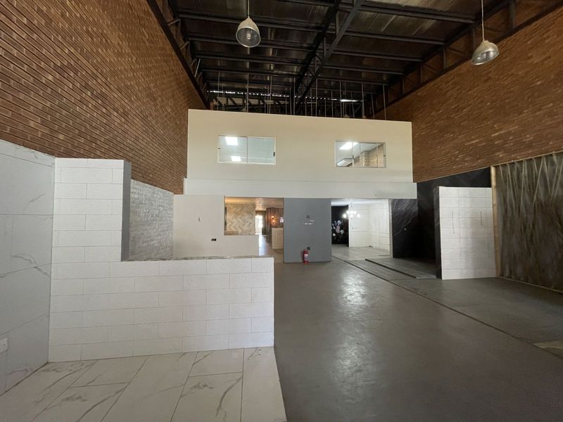 Industrial To Rent in Hennopspark Industrial - Photo 2