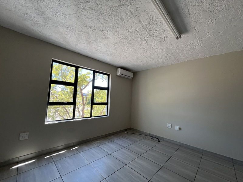 Industrial To Rent in Hennopspark Industrial - Photo 8