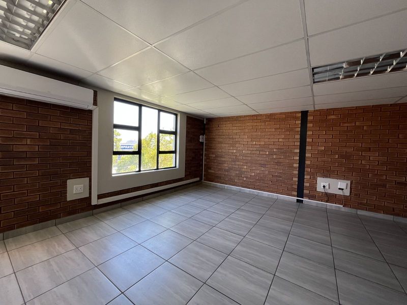 Industrial To Rent in Hennopspark Industrial - Photo 3