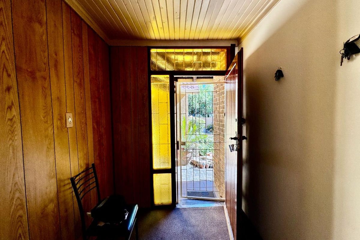 House For Sale in Secunda Central - Photo 4