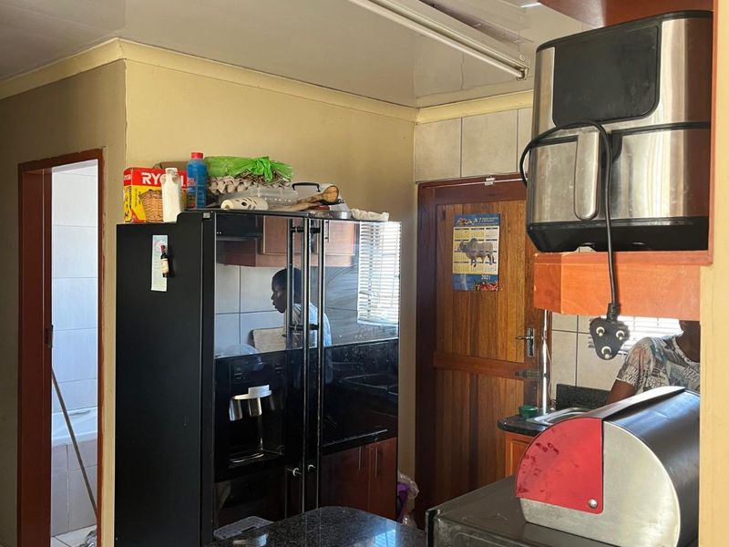 House For Sale in Mahlasedi Park - Photo 7