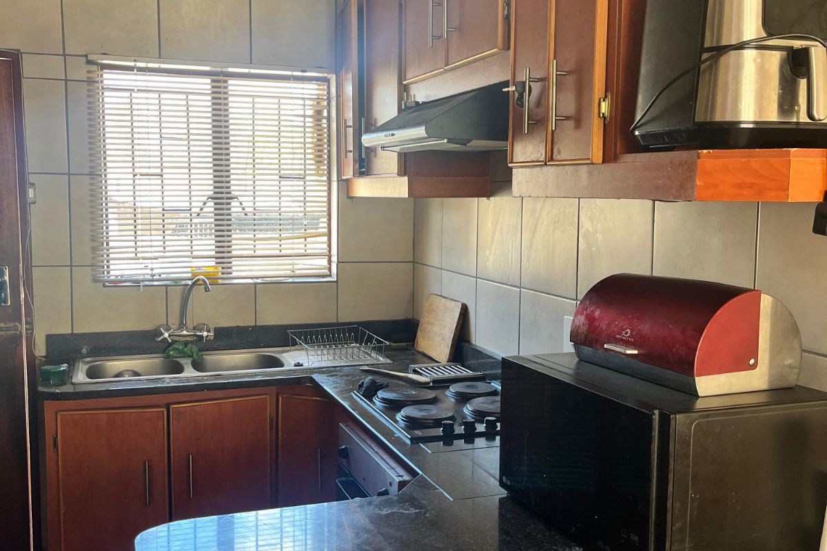 House For Sale in Mahlasedi Park - Photo 5