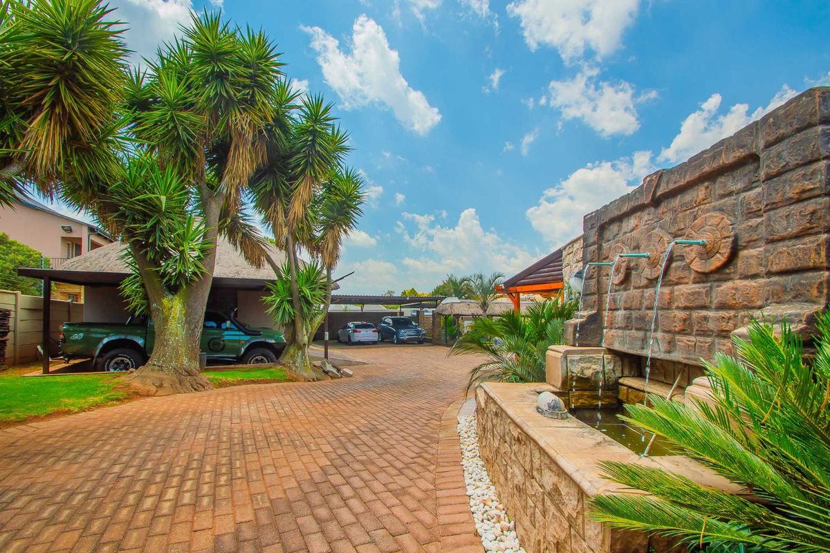 House For Sale in Helderkruin - Photo 4