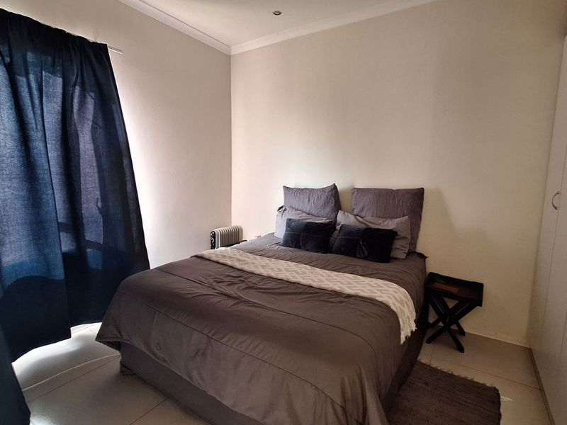 Apartment For Sale in Sheffield Manor - Photo 7