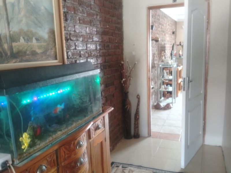 House For Sale in Ladybrand Central - Photo 8