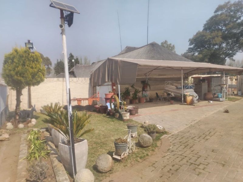 House For Sale in Ladybrand Central - Photo 3