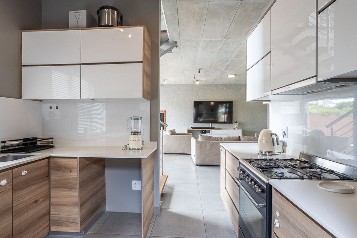 Townhouse To Rent in The Hills Game Reserve Estate - Photo 5