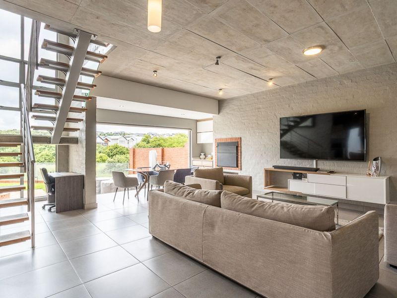 Townhouse To Rent in The Hills Game Reserve Estate - Photo 9