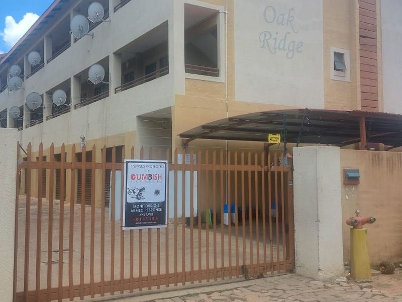 Townhouse For Sale in Polokwane Central - Photo 4