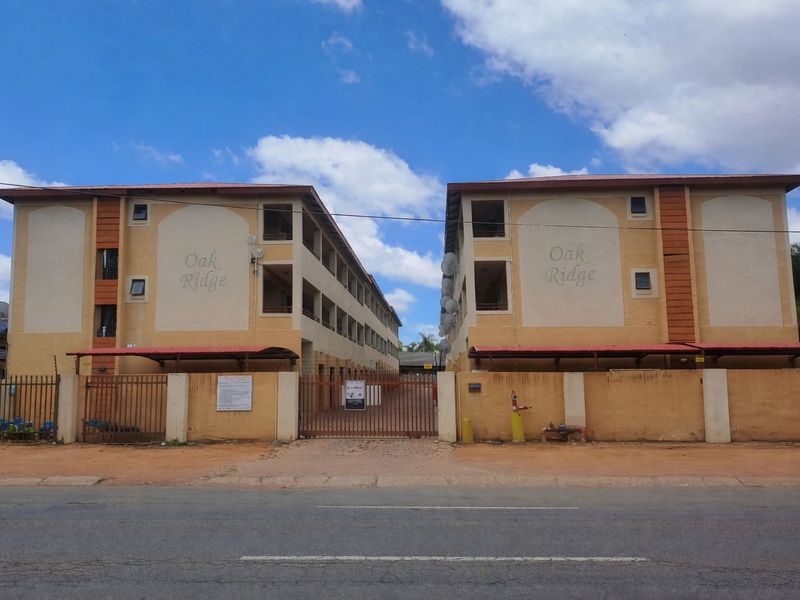 Townhouse For Sale in Polokwane Central - Photo 3