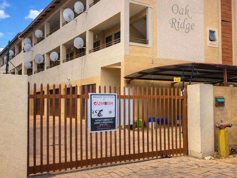 Townhouse For Sale in Polokwane Central - Photo 2