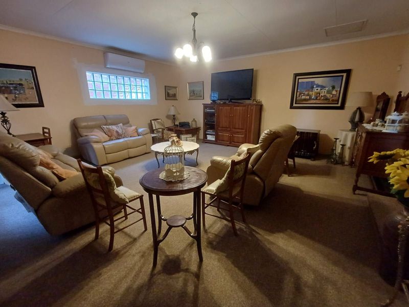 House For Sale in Brits Central - Photo 2